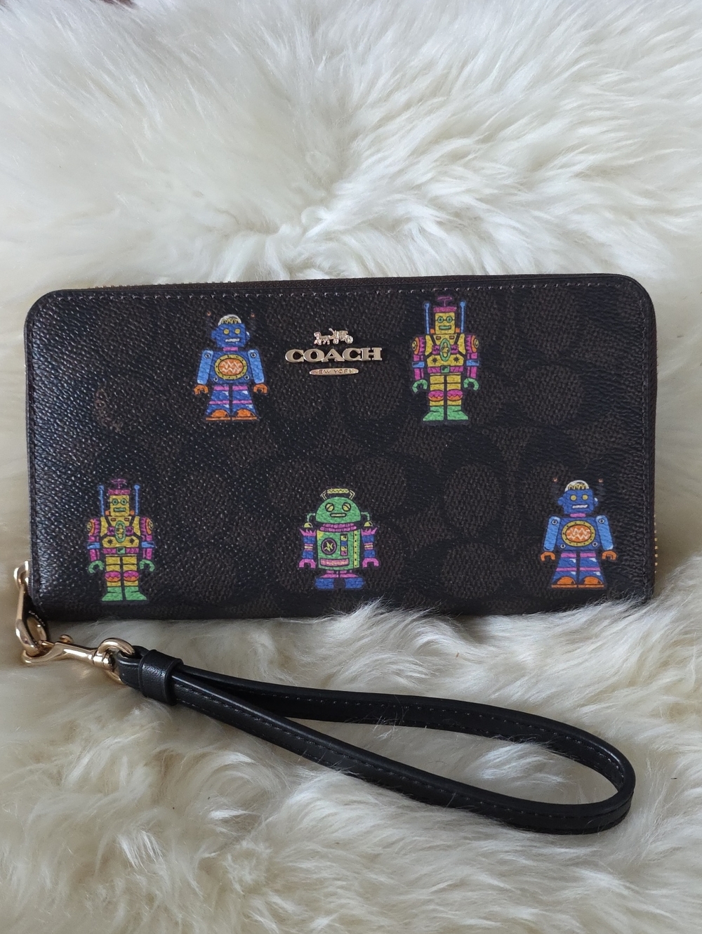 Adorable NWOT Coach Colorful Cosmic Signature 3/4 Zip Wallet Wristlet 💙🤖💚🚀🌌